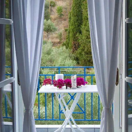 Armenaki Aparthotel Sampatiki