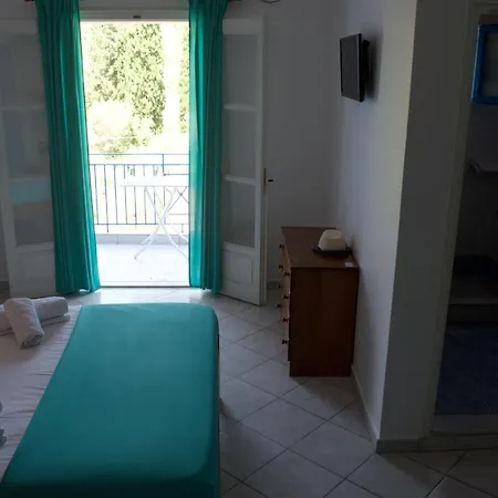 Armenaki 3* 萨姆帕蒂其