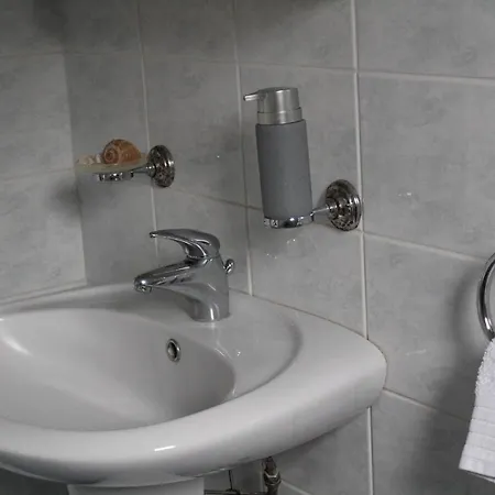 Armenaki Apartahotel