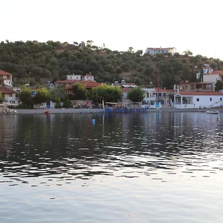 Armenaki 3* Sampatiki