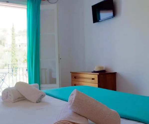 Armenaki Apart-hotel 3*