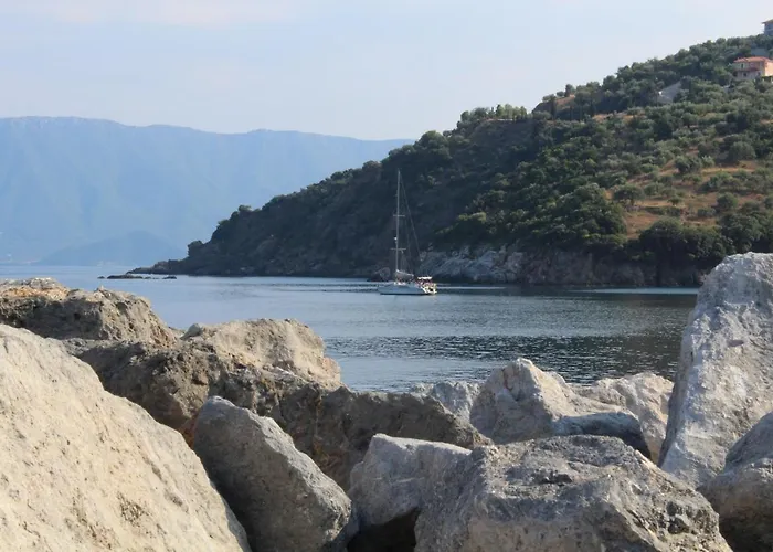 Apart-hotel Armenaki