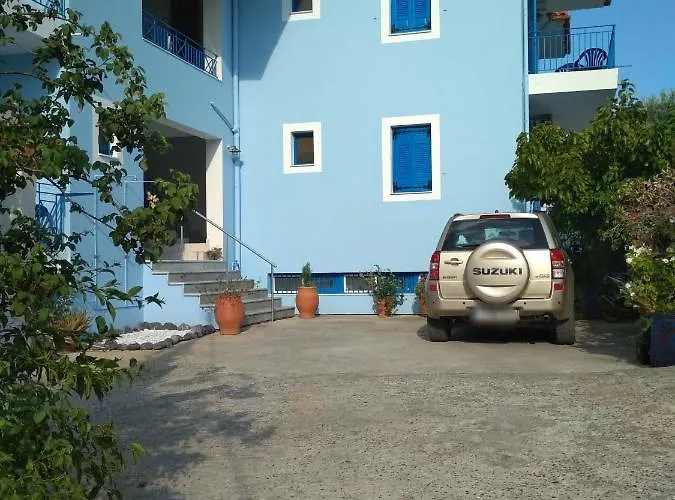 Apart-hotel Armenaki