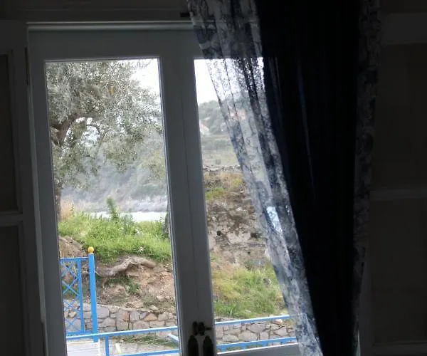 Apart-hotel Armenaki