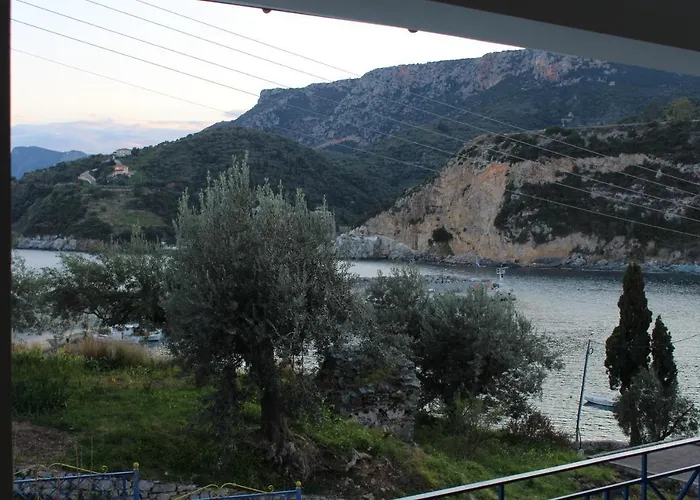 Apart-hotel Armenaki